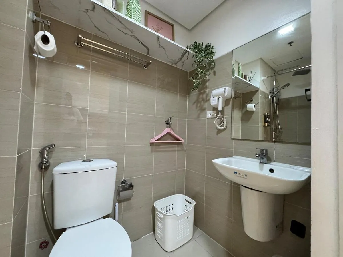 Apartment The Pink Velvet Shore Residences Family room Good for 2-4 guests by Prime Stay MOA Manila
